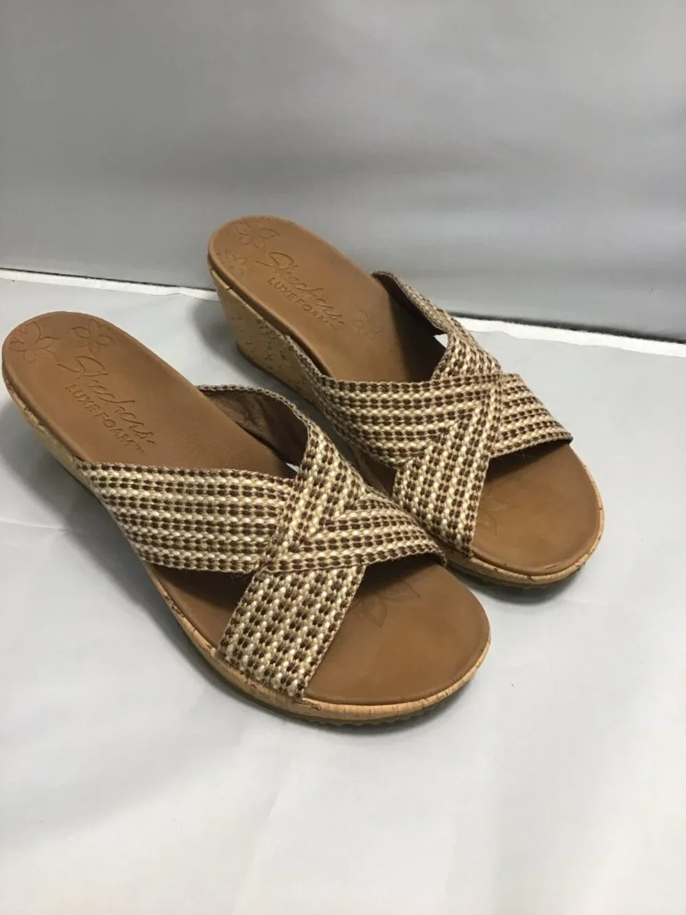 Skechers luxe foam